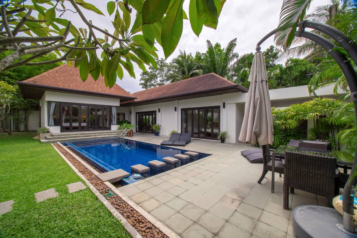 Rent villa Suksan, Thailand, Phuket, Nai Harn | Villacarte