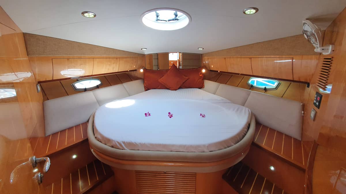 ORYX 40, Boat, booking, rent | Villacarte