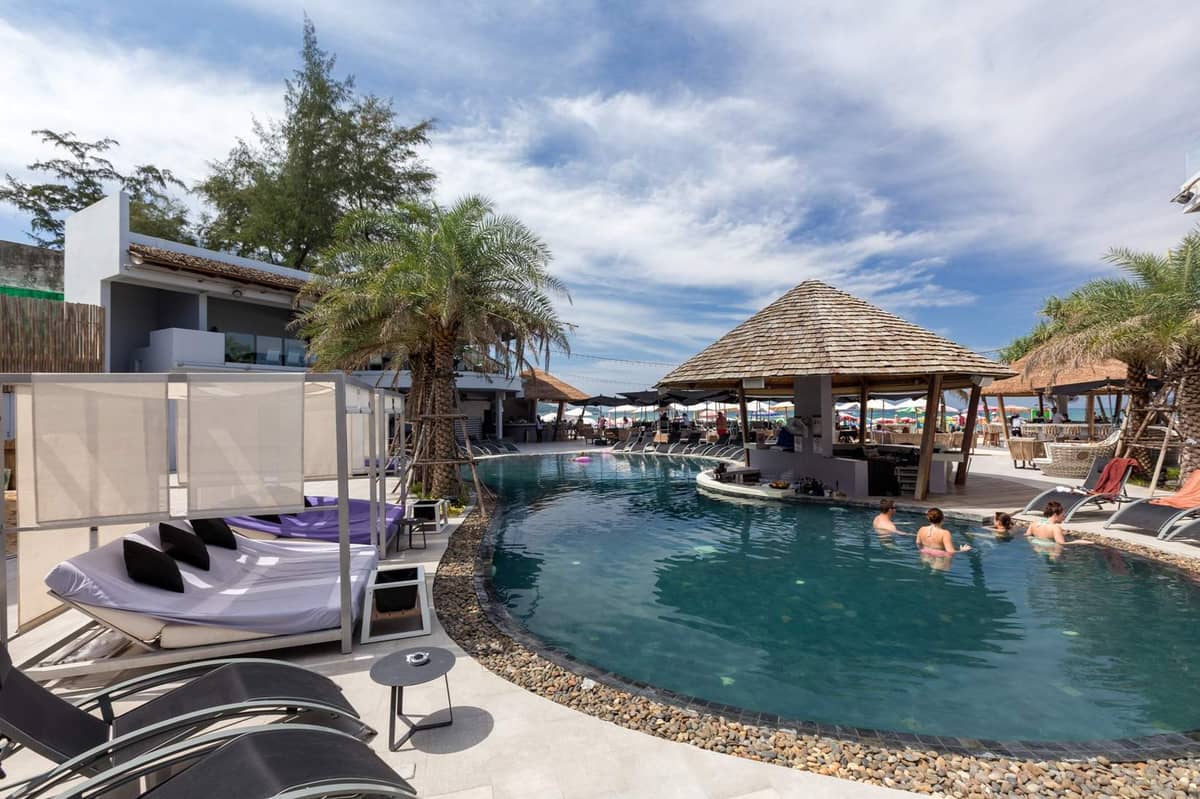 Продажа недвижимости The Bay and Beach Club, Таиланд, Пхукет, Патонг | Villacarte
