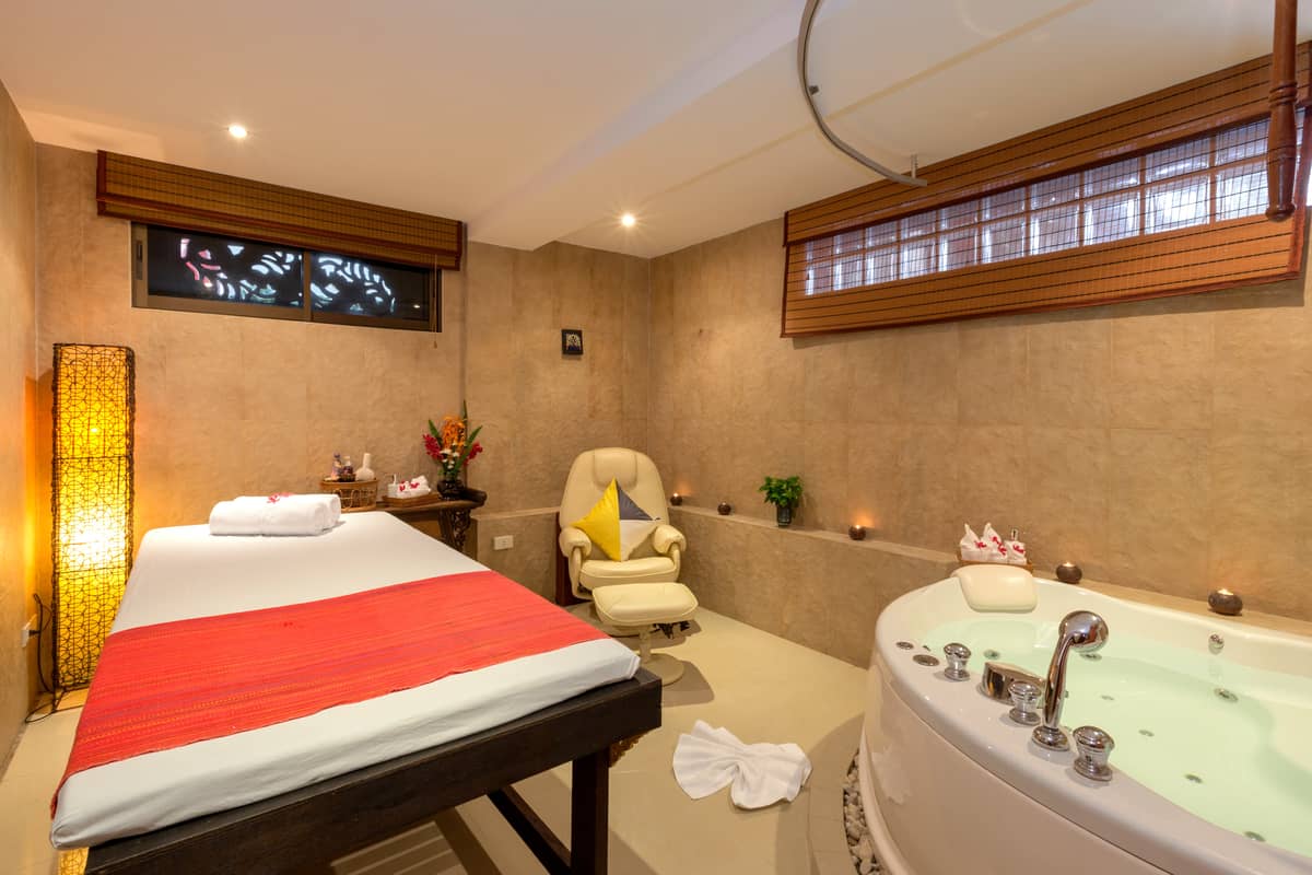 Rent villa Talay Naiharn, Thailand, Phuket, Nai Harn | Villacarte