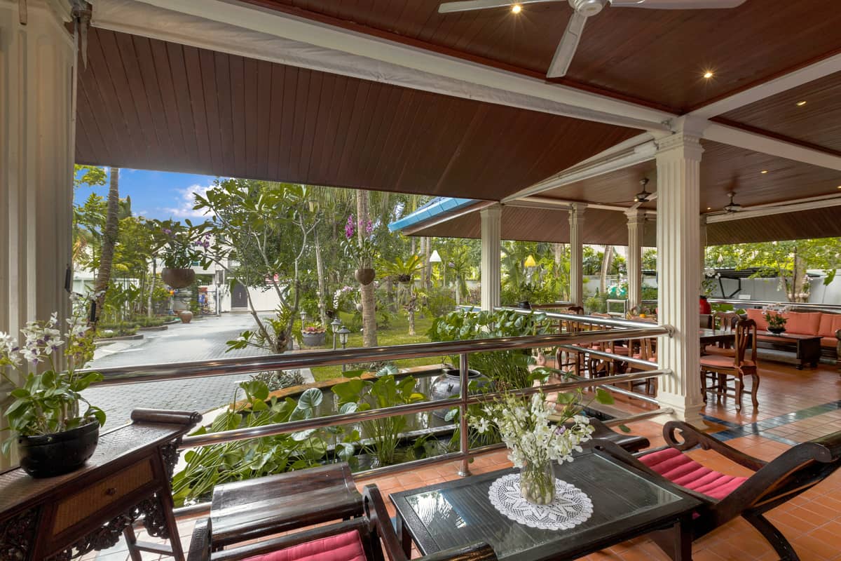 Rent villa Talay Naiharn, Thailand, Phuket, Nai Harn | Villacarte