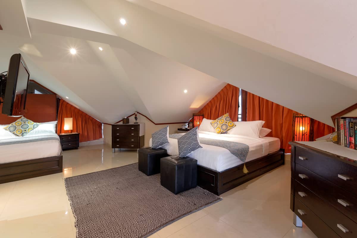 Rent villa Talay Naiharn, Thailand, Phuket, Nai Harn | Villacarte