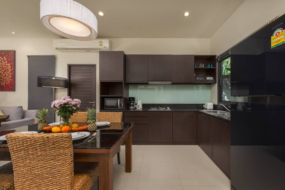Rent villa Flores, Thailand, Phuket, Nai Harn | Villacarte