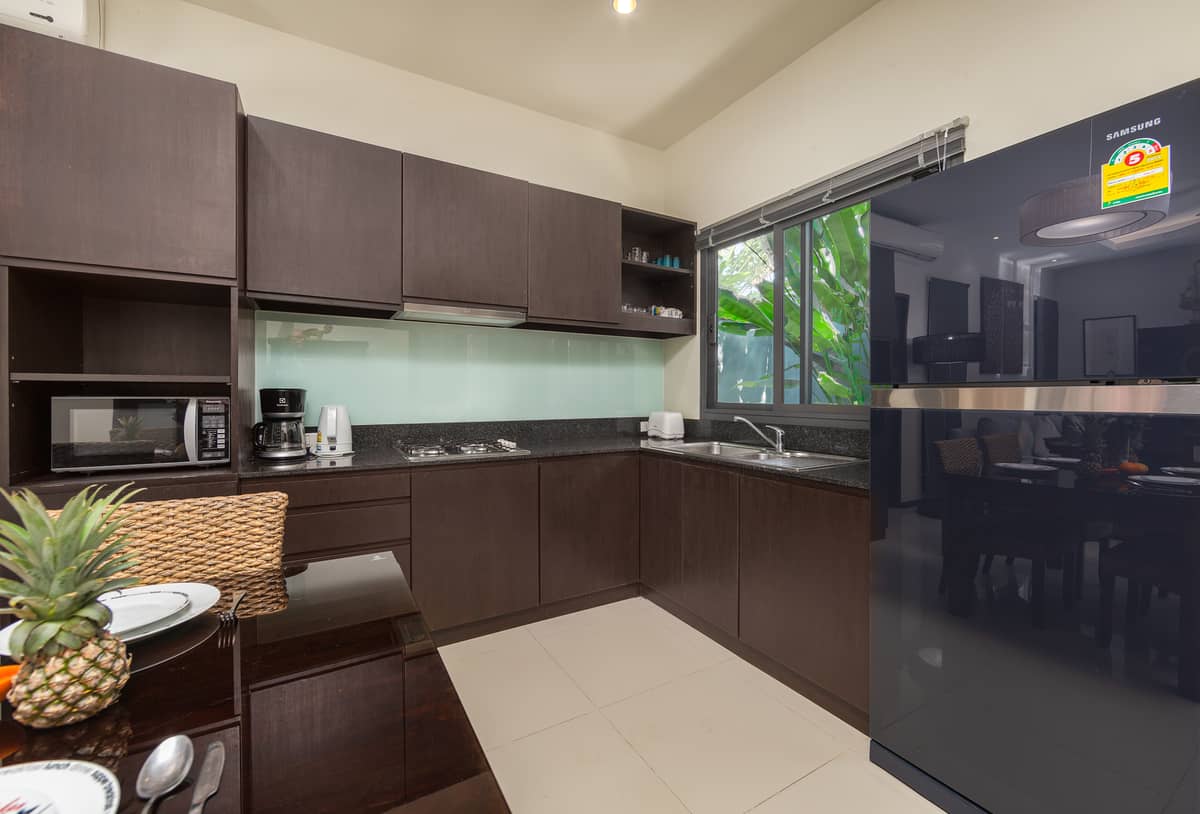 Rent villa Flores, Thailand, Phuket, Nai Harn | Villacarte