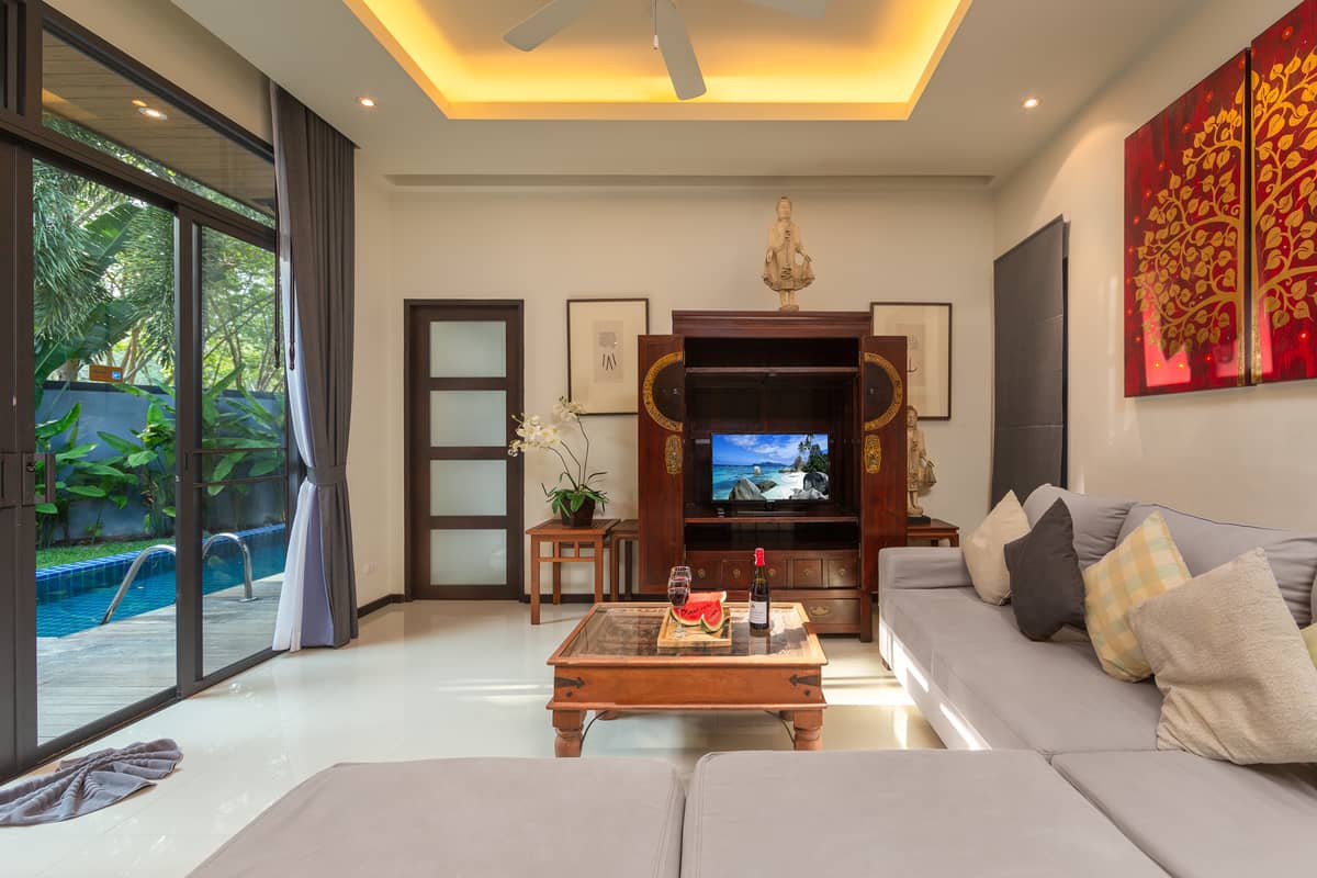 Rent villa Flores, Thailand, Phuket, Nai Harn | Villacarte