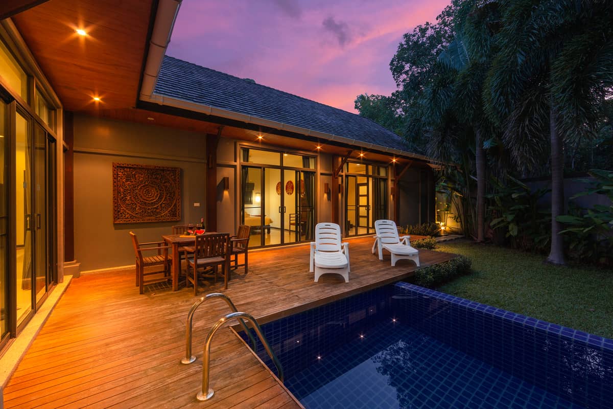 Rent villa Flores, Thailand, Phuket, Nai Harn | Villacarte