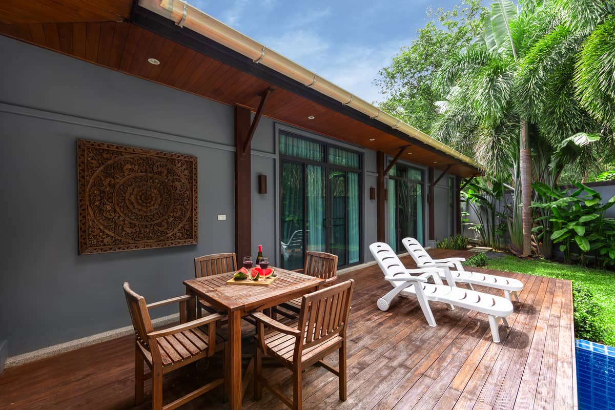 Rent villa Flores, Thailand, Phuket, Nai Harn | Villacarte