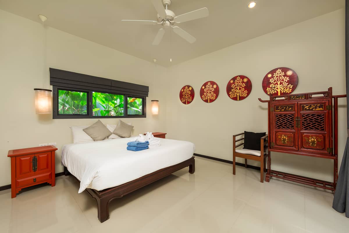 Rent villa Flores, Thailand, Phuket, Nai Harn | Villacarte