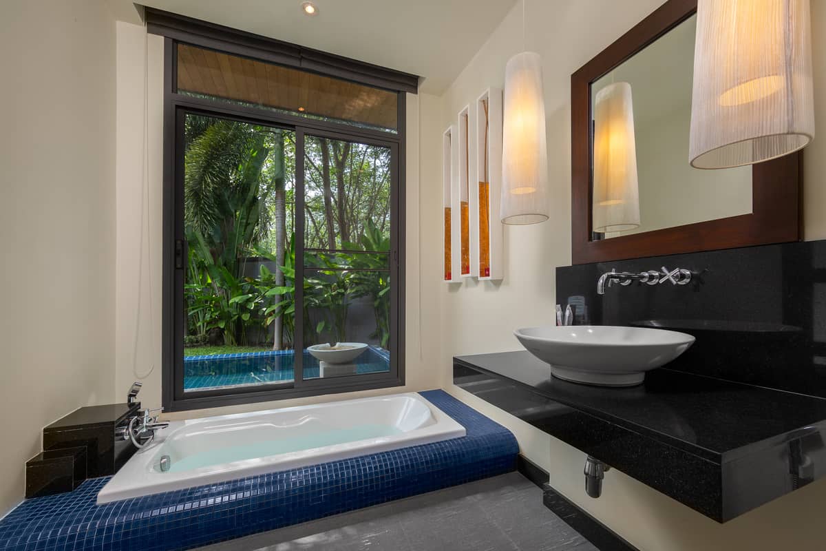 Rent villa Flores, Thailand, Phuket, Nai Harn | Villacarte