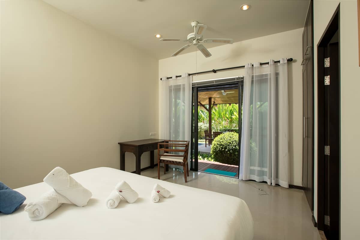 Rent villa Kokyang Atarata, Thailand, Phuket, Nai Harn | Villacarte