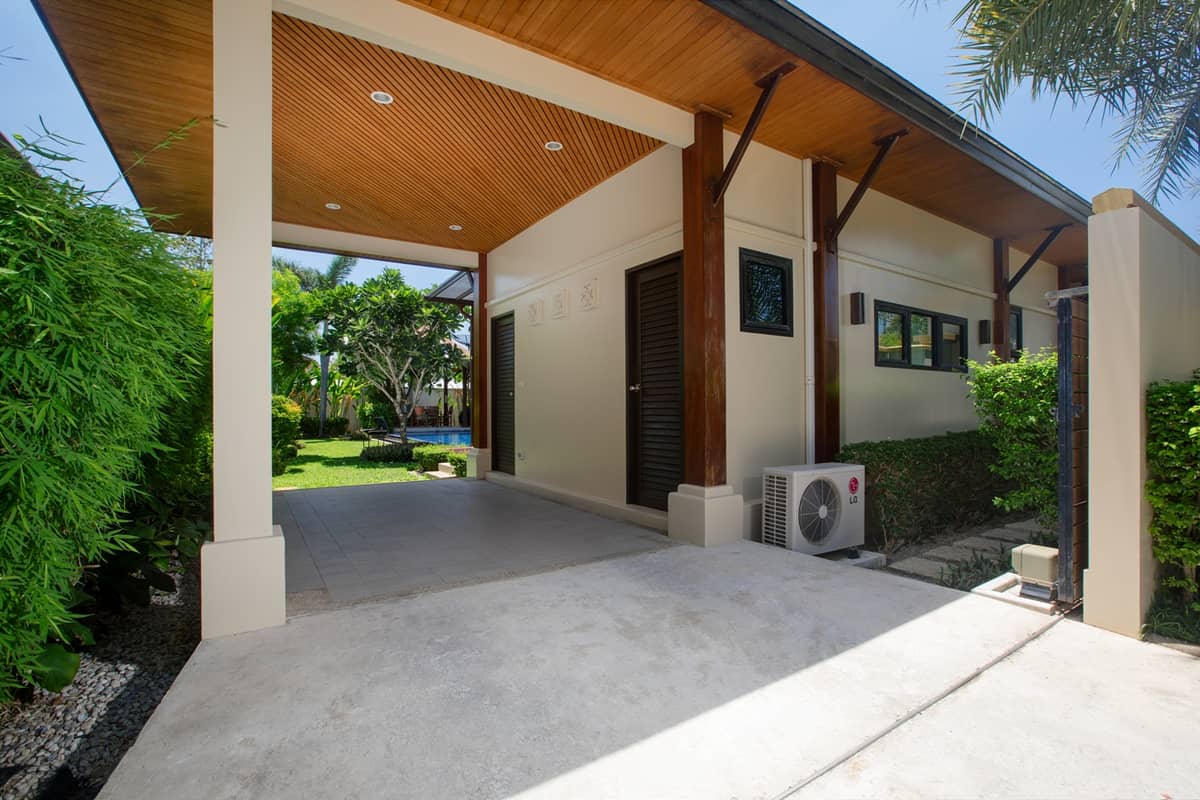 Rent villa Kokyang Atarata, Thailand, Phuket, Nai Harn | Villacarte