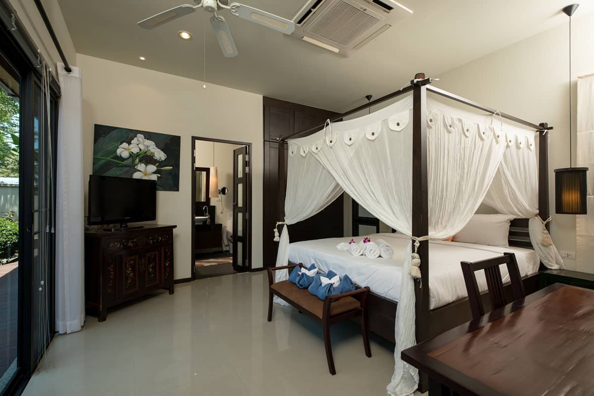 Rent villa Kokyang Atarata, Thailand, Phuket, Nai Harn | Villacarte