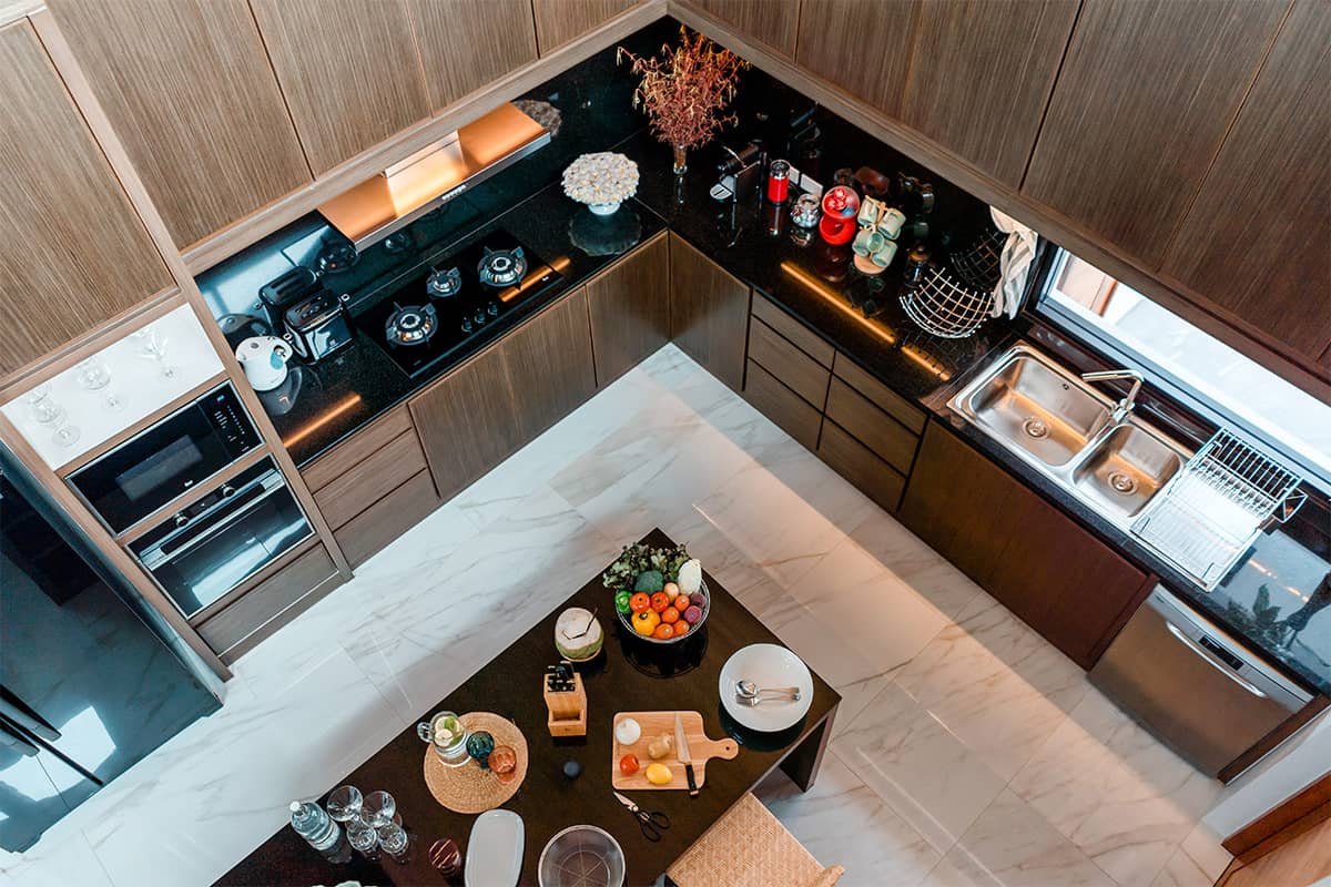 Продажа недвижимости Baan Varij, Таиланд, Пхукет, Най Харн | Villacarte