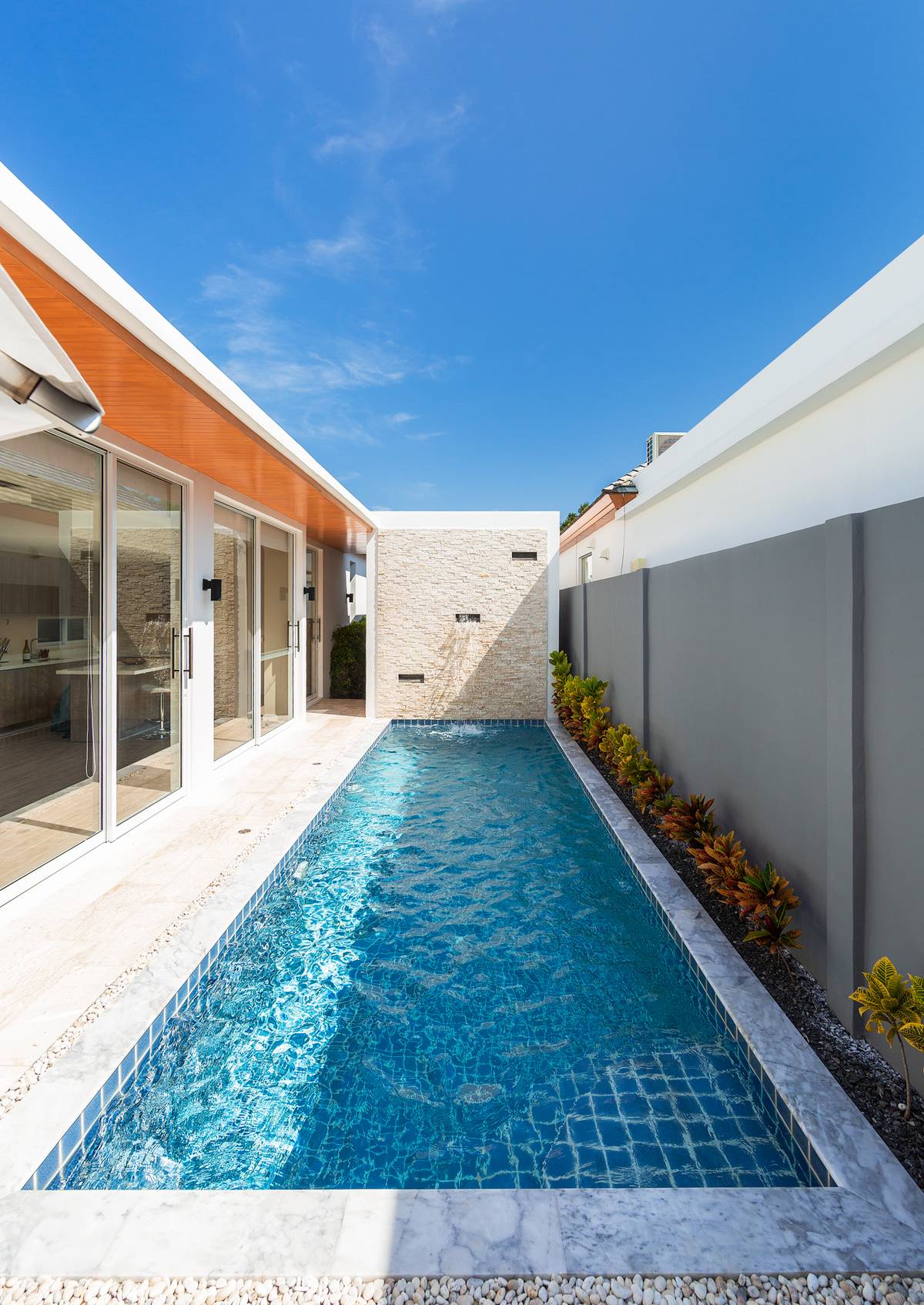 Продажа недвижимости The Signature Villas, Таиланд, Пхукет, Най Харн | Villacarte