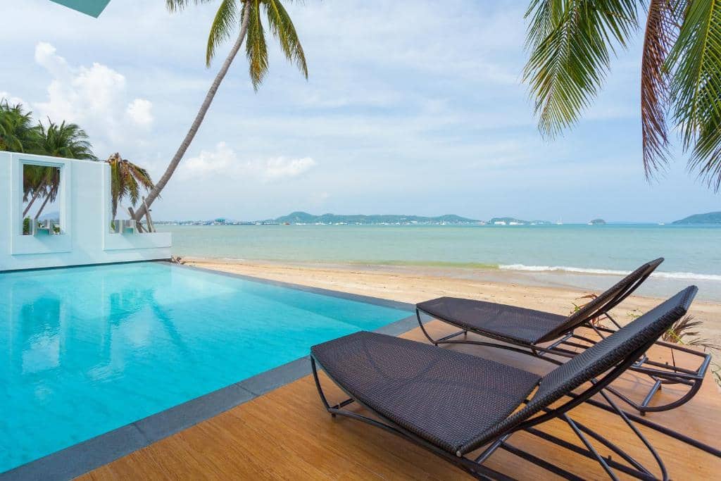 Аренда виллы Beachfront Infinity Pool, Таиланд, Пхукет, Чалонг | Villacarte