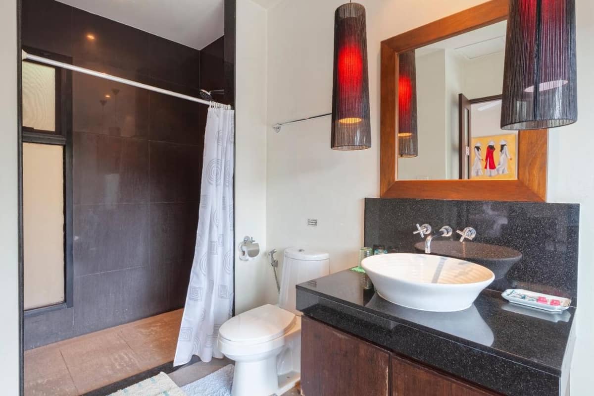 Rent villa Queen and Cocktail Palm, Thailand, Phuket, Nai Harn | Villacarte
