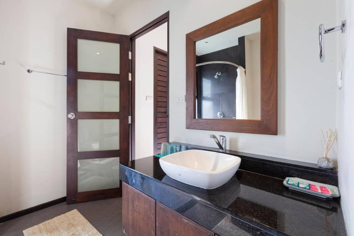 Rent villa Queen and Cocktail Palm, Thailand, Phuket, Nai Harn | Villacarte