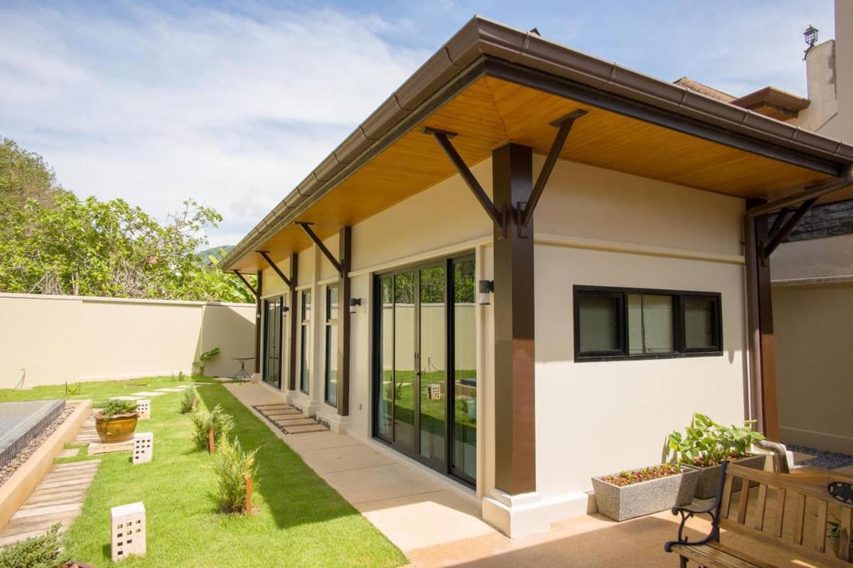 Rent villa Queen and Cocktail Palm, Thailand, Phuket, Nai Harn | Villacarte