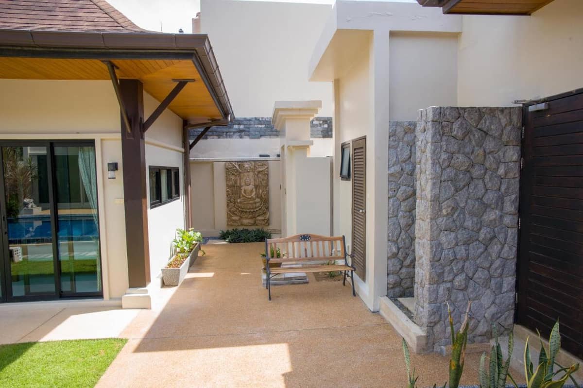 Rent villa Queen and Cocktail Palm, Thailand, Phuket, Nai Harn | Villacarte