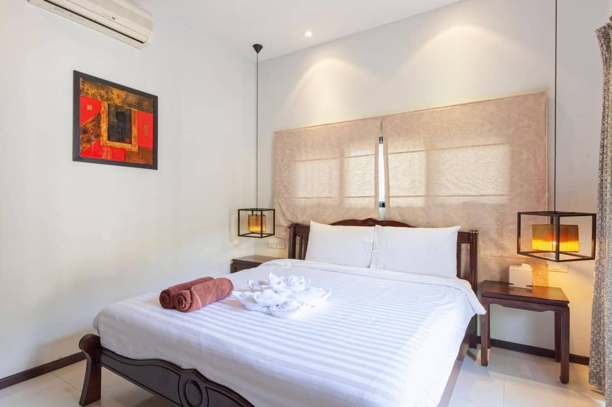 Rent villa Queen and Cocktail Palm, Thailand, Phuket, Nai Harn | Villacarte