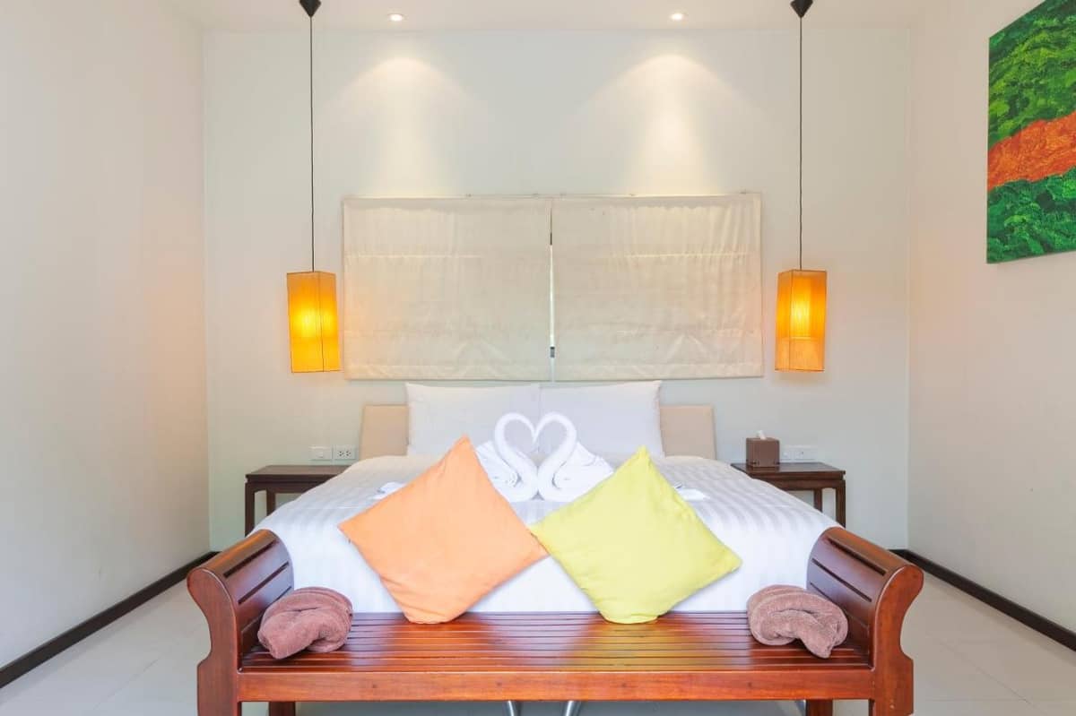 Rent villa Queen and Cocktail Palm, Thailand, Phuket, Nai Harn | Villacarte