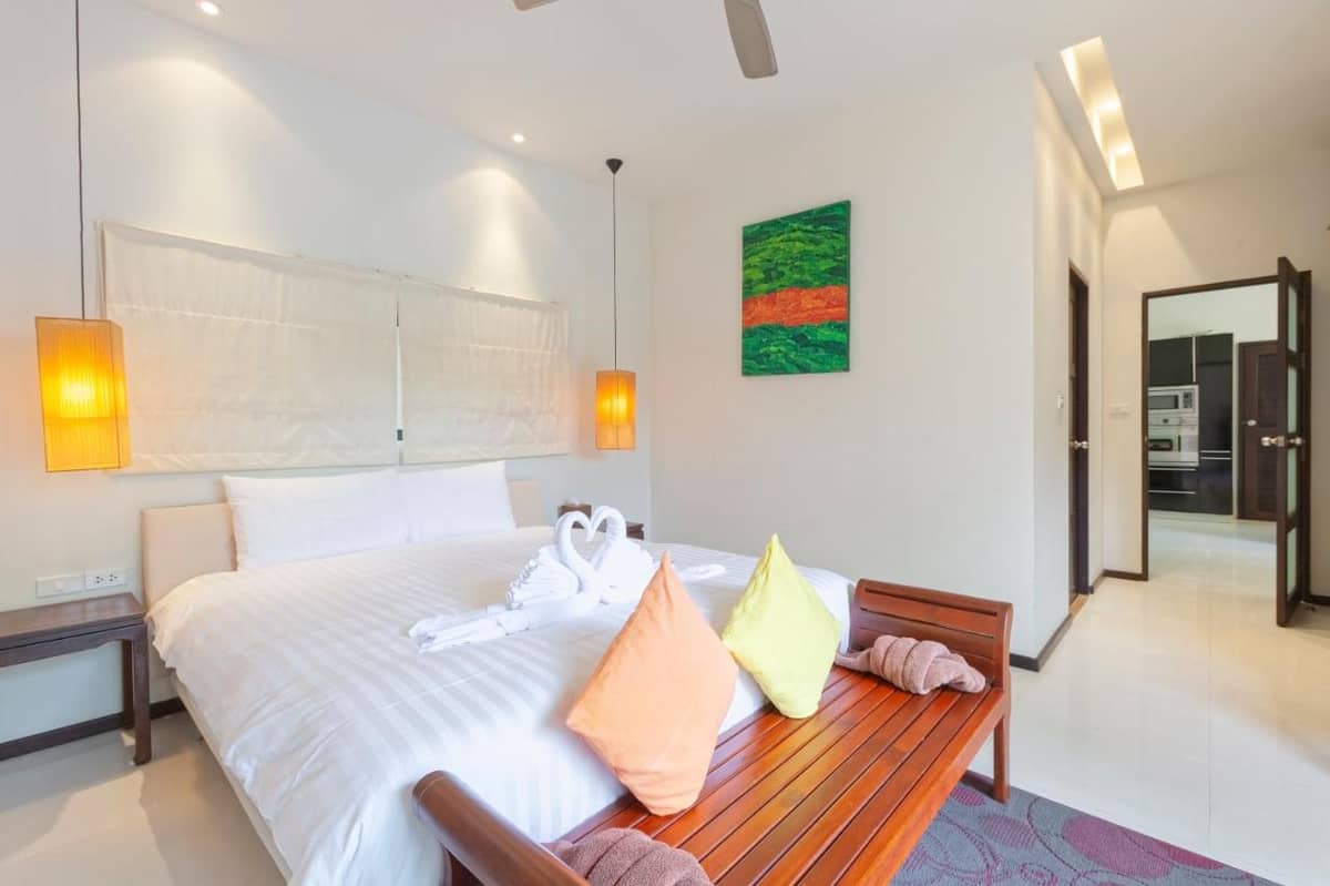 Rent villa Queen and Cocktail Palm, Thailand, Phuket, Nai Harn | Villacarte