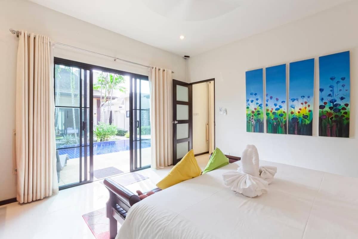 Rent villa Queen and Cocktail Palm, Thailand, Phuket, Nai Harn | Villacarte