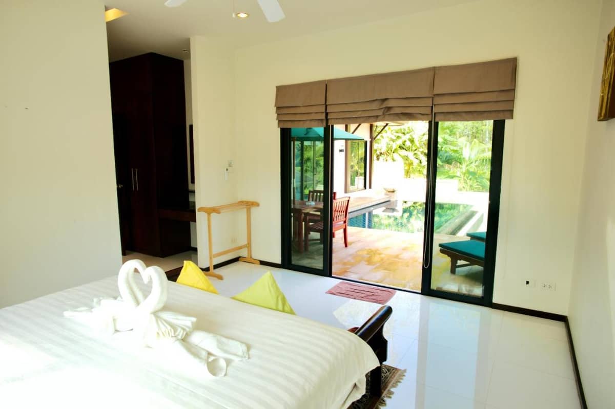 Rent villa Queen and Cocktail Palm, Thailand, Phuket, Nai Harn | Villacarte