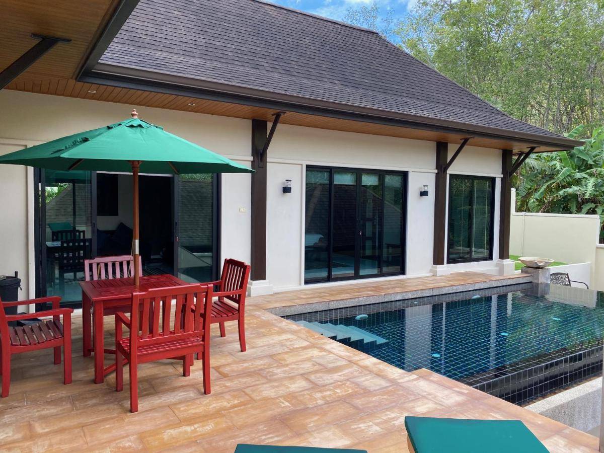 Rent villa Queen and Cocktail Palm, Thailand, Phuket, Nai Harn | Villacarte