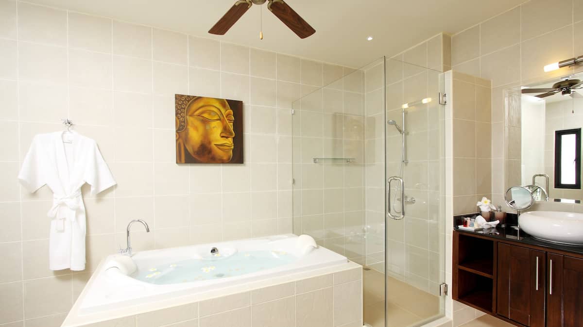 Rent villa Sunstone, Thailand, Phuket, Nai Harn | Villacarte