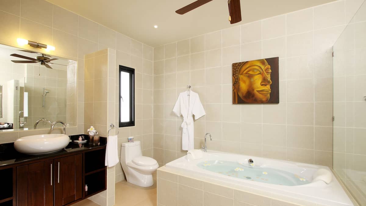 Rent villa Sunstone, Thailand, Phuket, Nai Harn | Villacarte