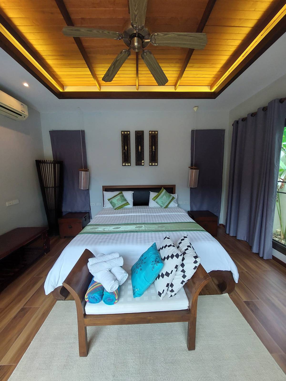 Rent villa Rawai Sun Villa, Thailand, Phuket, Nai Harn | Villacarte