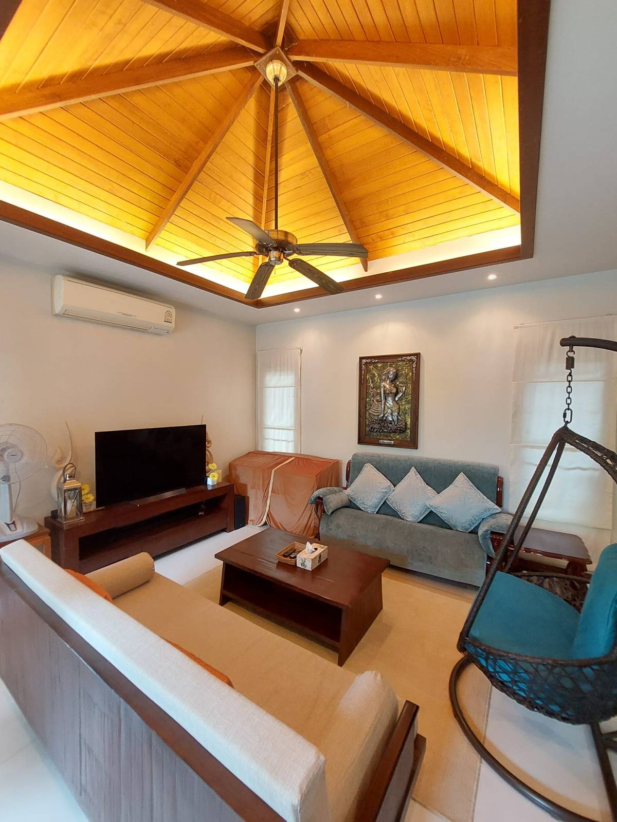 Rent villa Rawai Sun Villa, Thailand, Phuket, Nai Harn | Villacarte