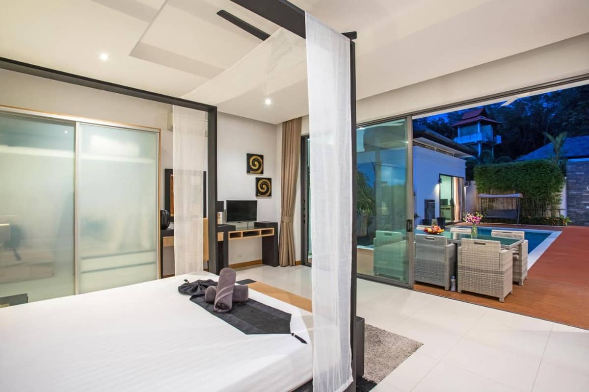 Rent villa Baannaraya Villa Talosy, Thailand, Phuket, Nai Harn | Villacarte