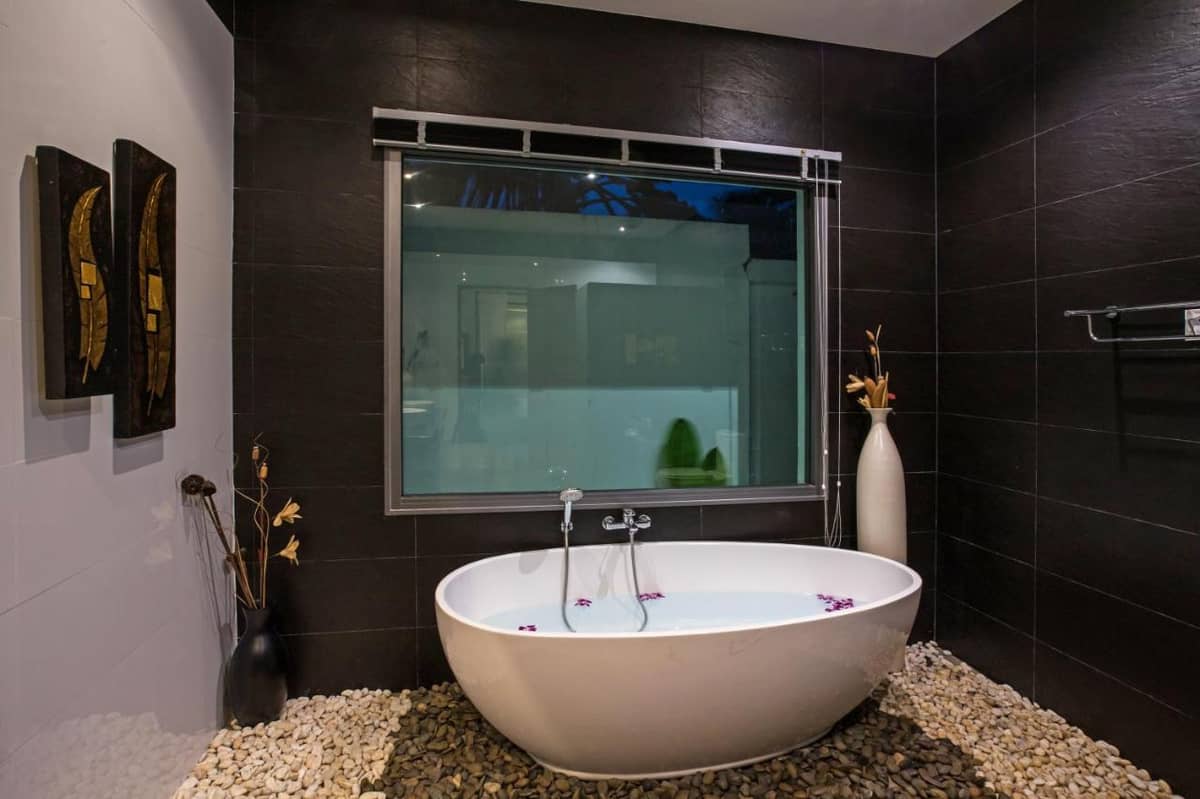 Rent villa Baannaraya Villa Talosy, Thailand, Phuket, Nai Harn | Villacarte