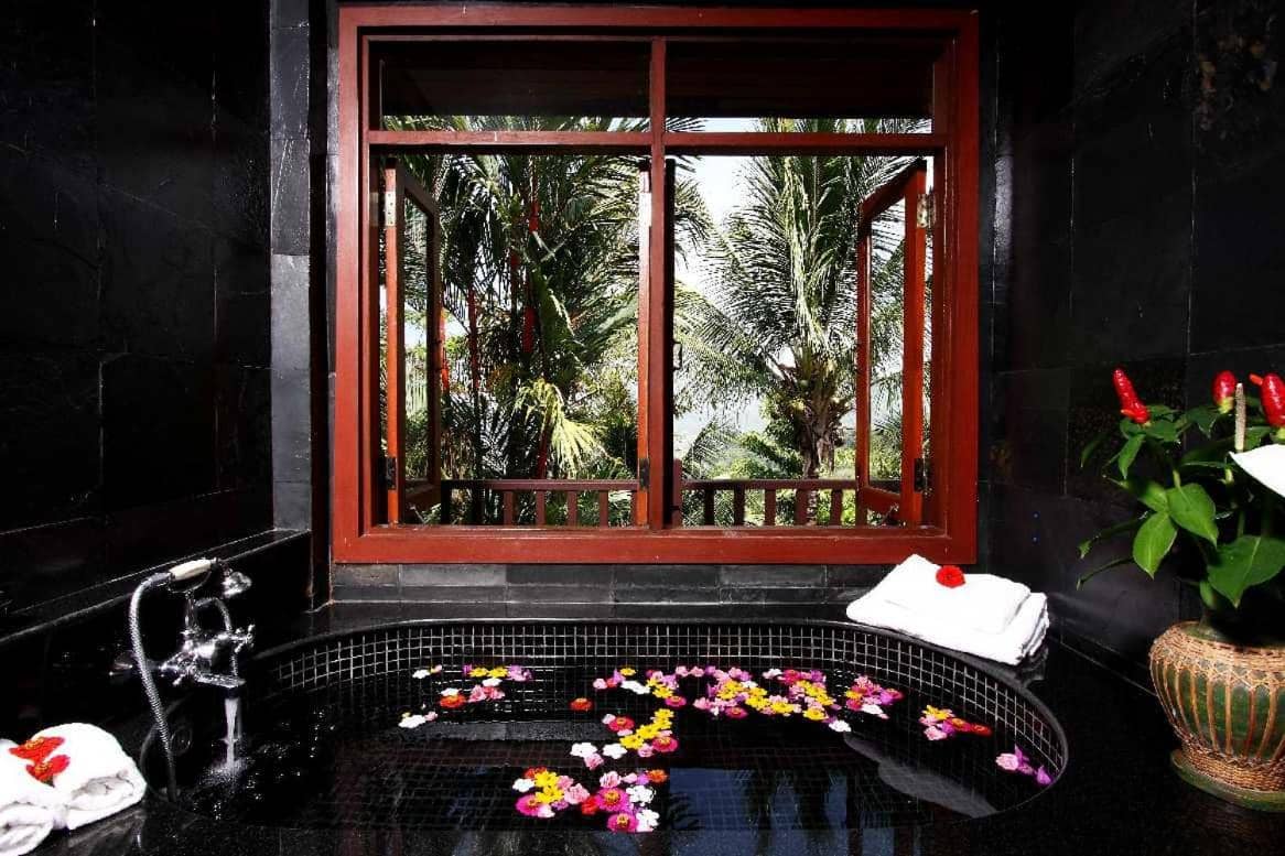 Rent villa Nakawana, Thailand, Phuket, Kamala | Villacarte