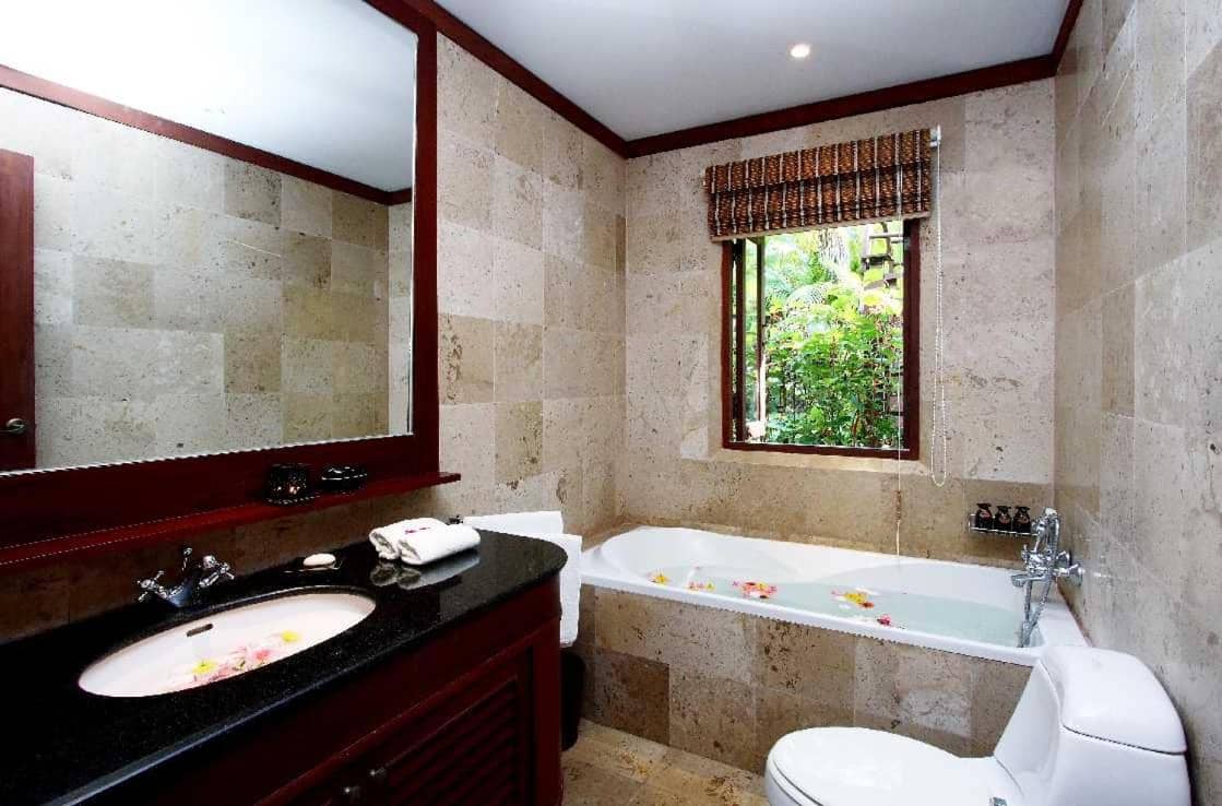 Rent villa Nakawana, Thailand, Phuket, Kamala | Villacarte
