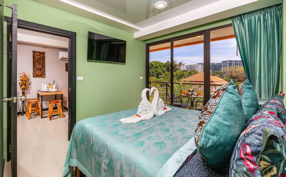 Property for Sale Pearl Condominium, Thailand, Phuket, Nai Harn | Villacarte