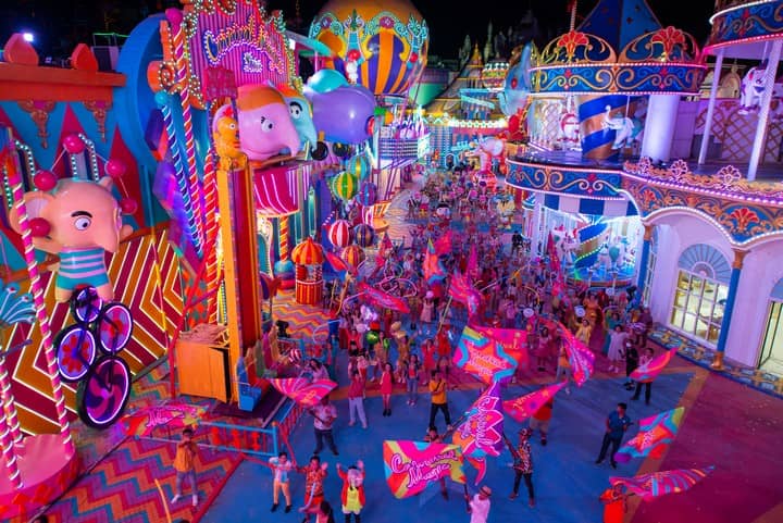 Carnival Magic |  - Шоу вместе с VillaCarte