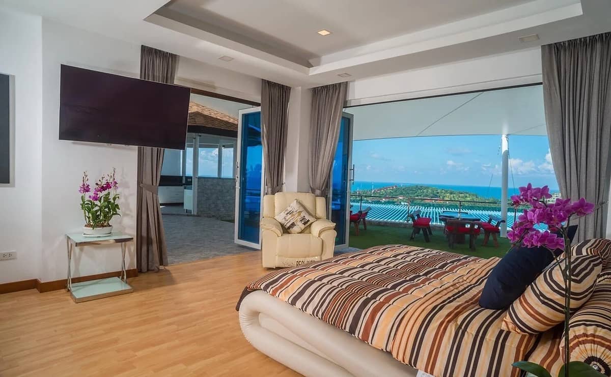 Rent villa Lamborghini, Thailand, Samui, Choeng Mon | Villacarte