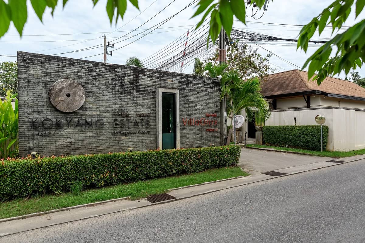 Rent villa Kokyang Haeata, Thailand, Phuket, Nai Harn | Villacarte