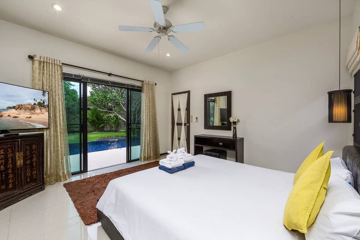 Rent villa Kokyang Haeata, Thailand, Phuket, Nai Harn | Villacarte
