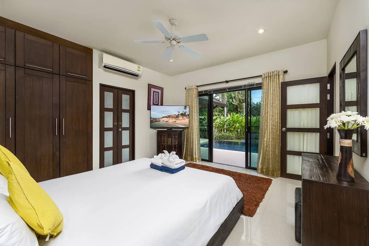 Rent villa Kokyang Haeata, Thailand, Phuket, Nai Harn | Villacarte