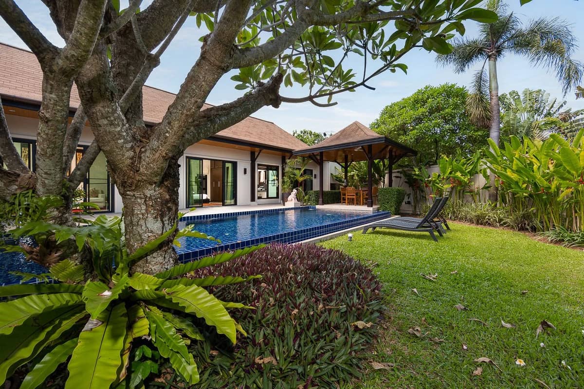 Rent villa Kokyang Haeata, Thailand, Phuket, Nai Harn | Villacarte