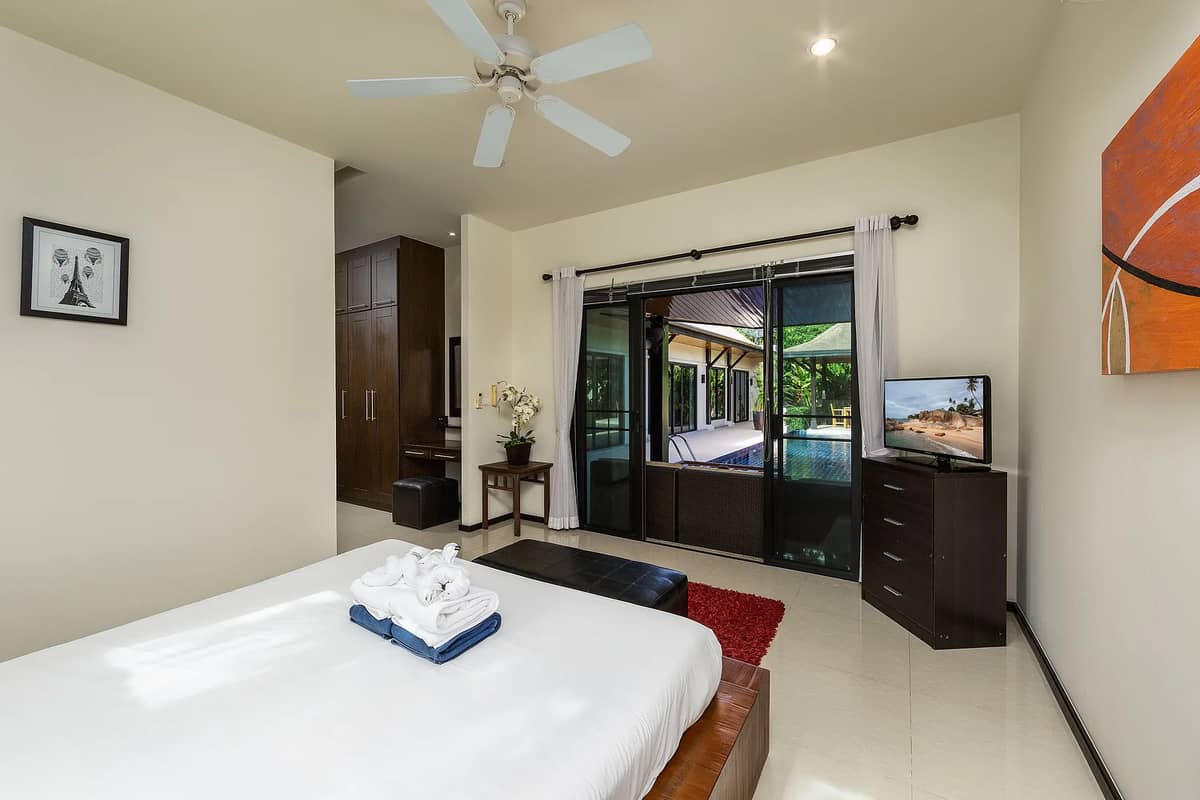 Rent villa Kokyang Haeata, Thailand, Phuket, Nai Harn | Villacarte