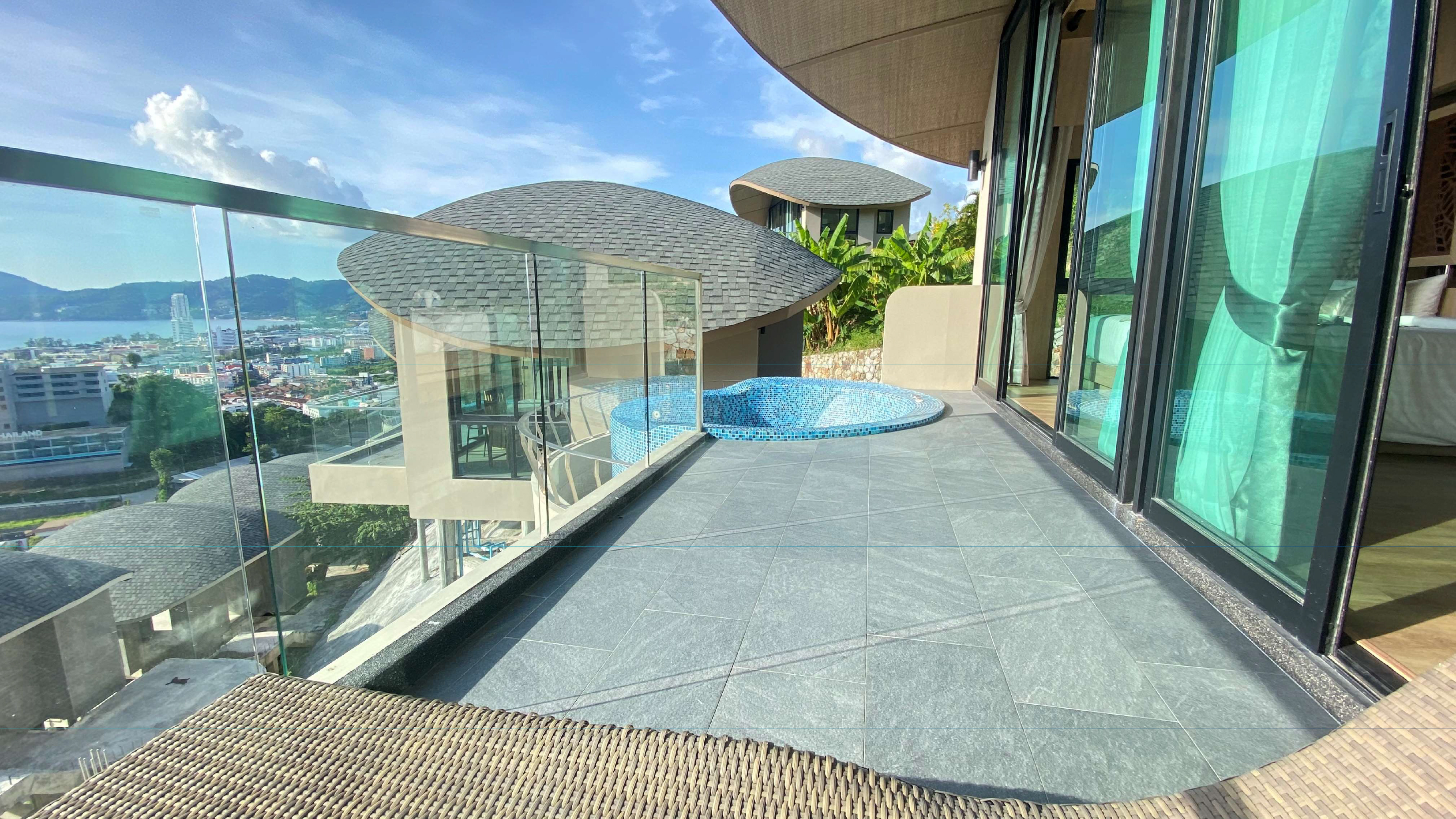 Продажа недвижимости Patong bay sea view cottages, Таиланд, Пхукет, Патонг | Villacarte
