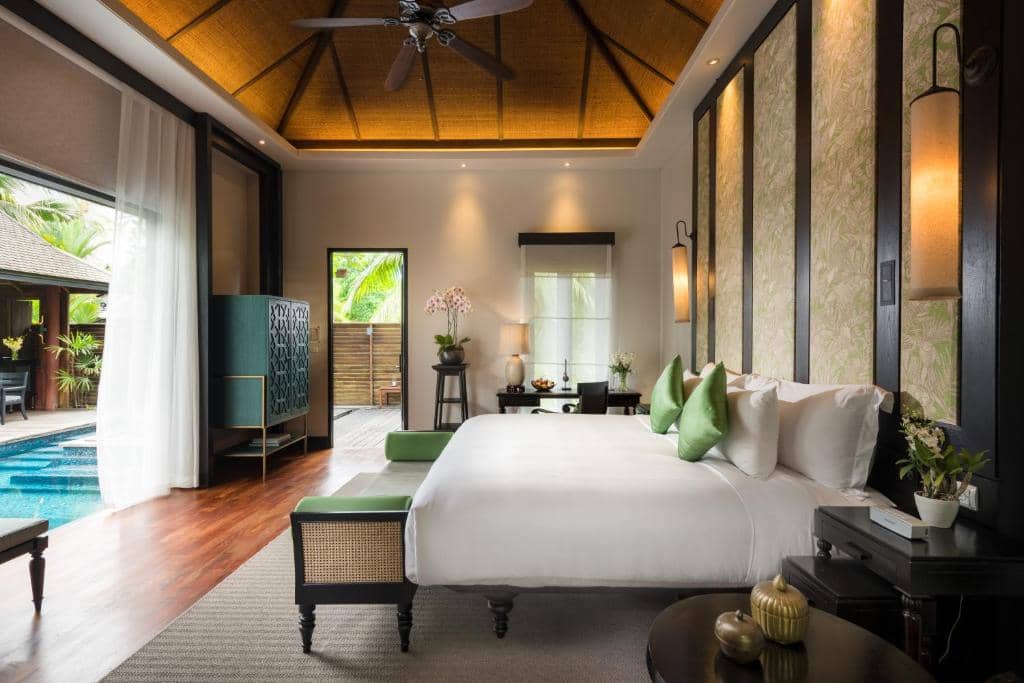 Rent villa CONNECTING DOUBLE POOL, Thailand, Phuket, Mai Khao | Villacarte