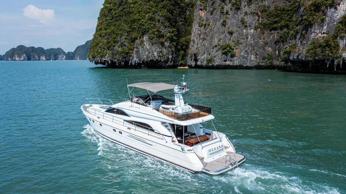 head.service.yacht.title