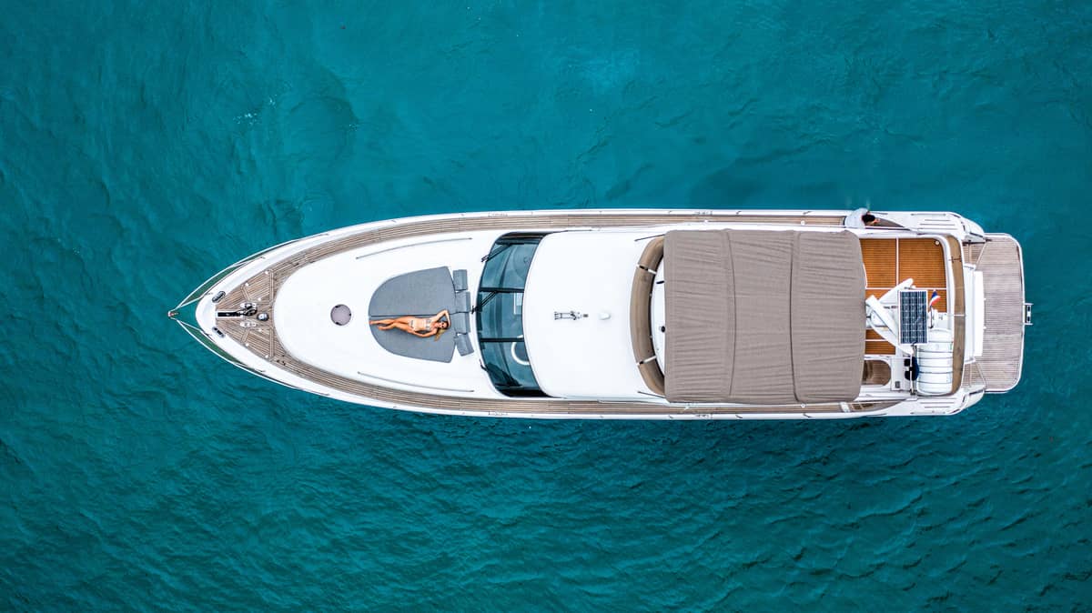 head.service.yacht.title