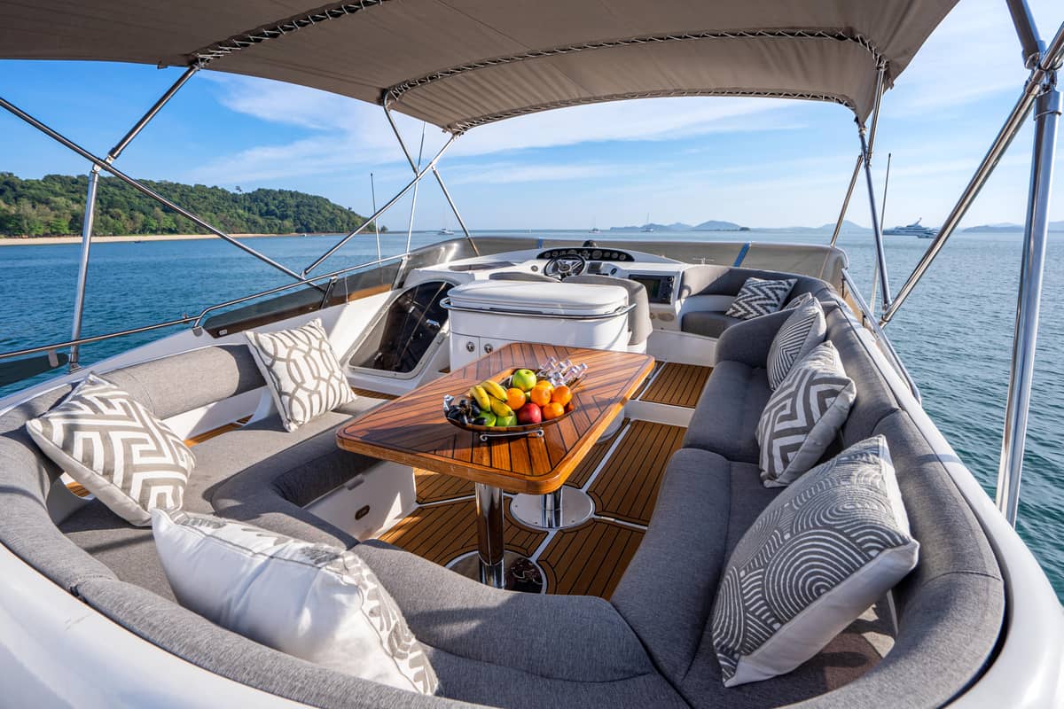 head.service.yacht.title
